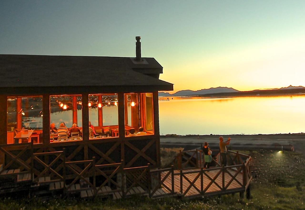 Weskar Lodge Hotel Puerto Natales Exteriör bild