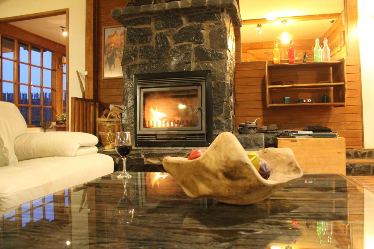 Weskar Lodge Hotel Puerto Natales Exteriör bild