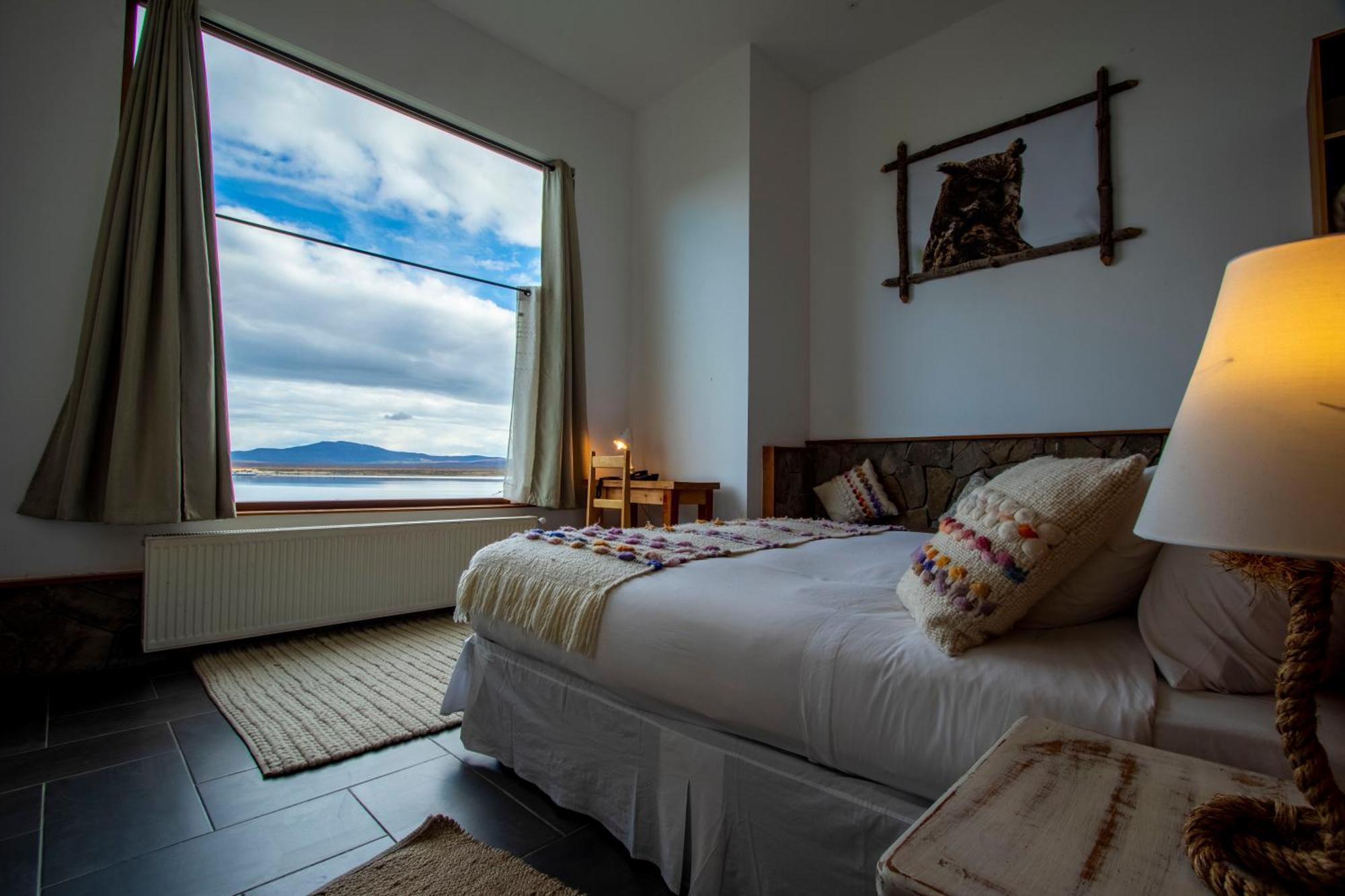 Weskar Lodge Hotel Puerto Natales Exteriör bild