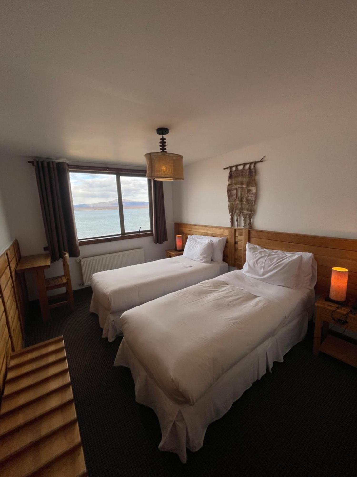 Weskar Lodge Hotel Puerto Natales Exteriör bild