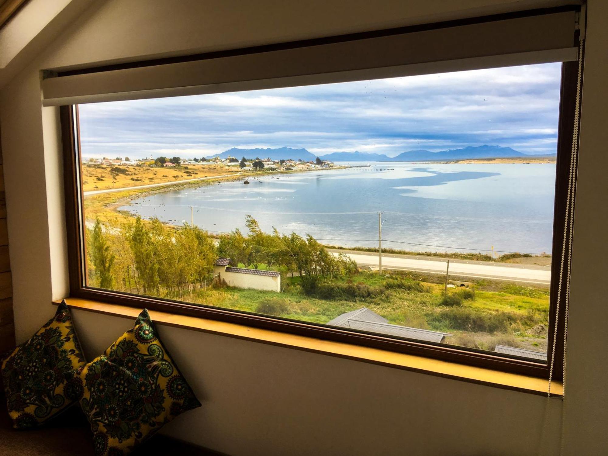 Weskar Lodge Hotel Puerto Natales Exteriör bild