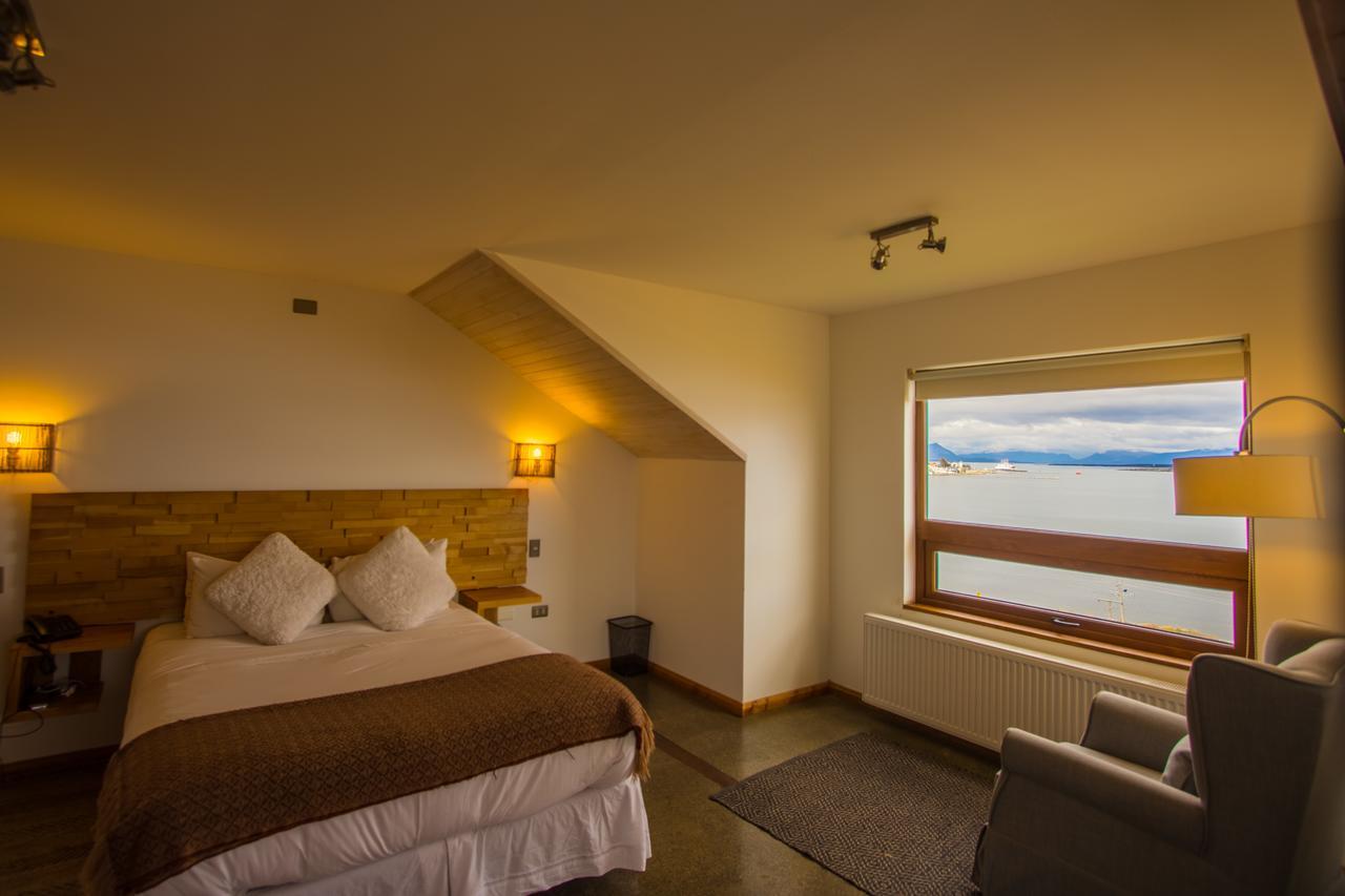 Weskar Lodge Hotel Puerto Natales Exteriör bild