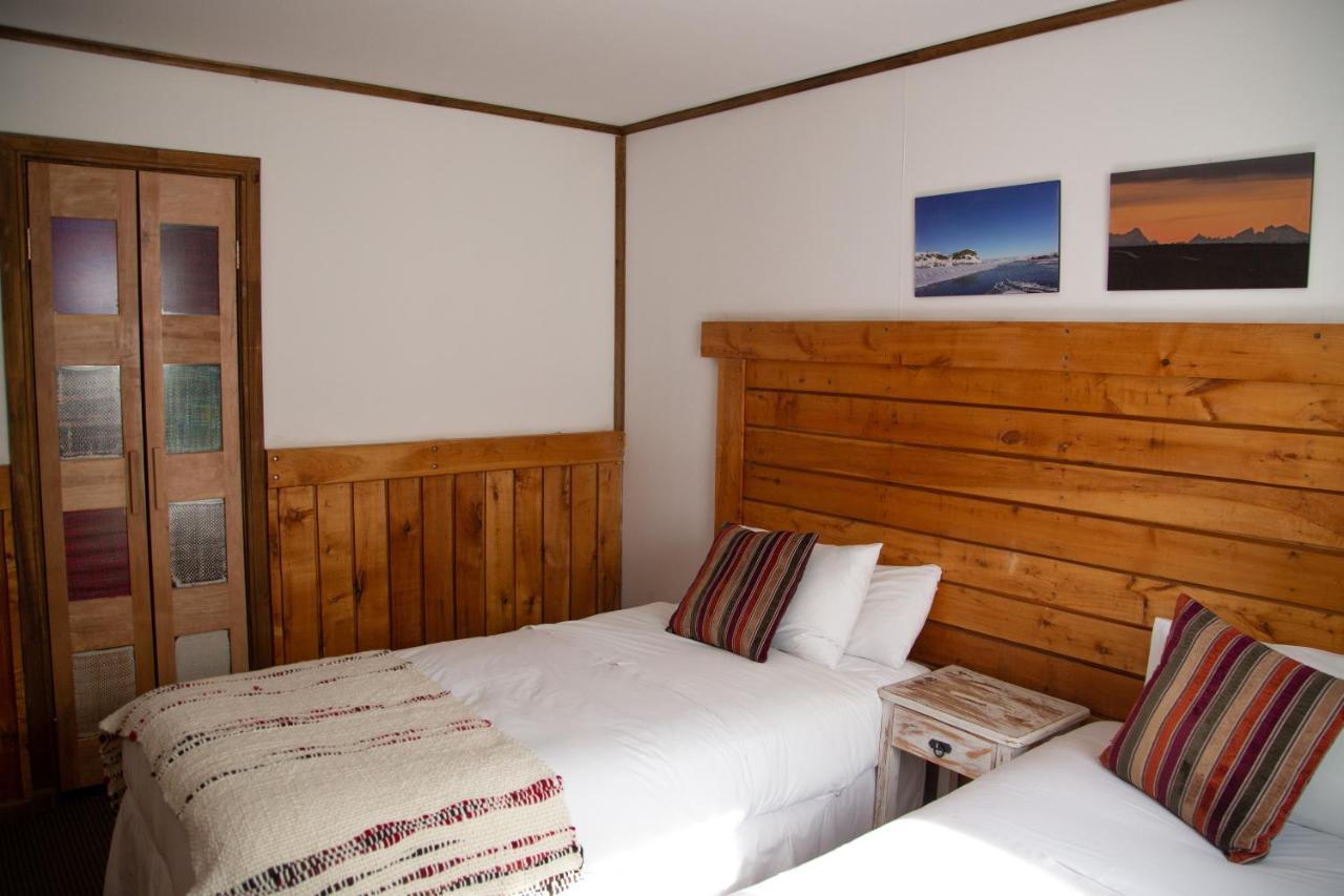 Weskar Lodge Hotel Puerto Natales Exteriör bild