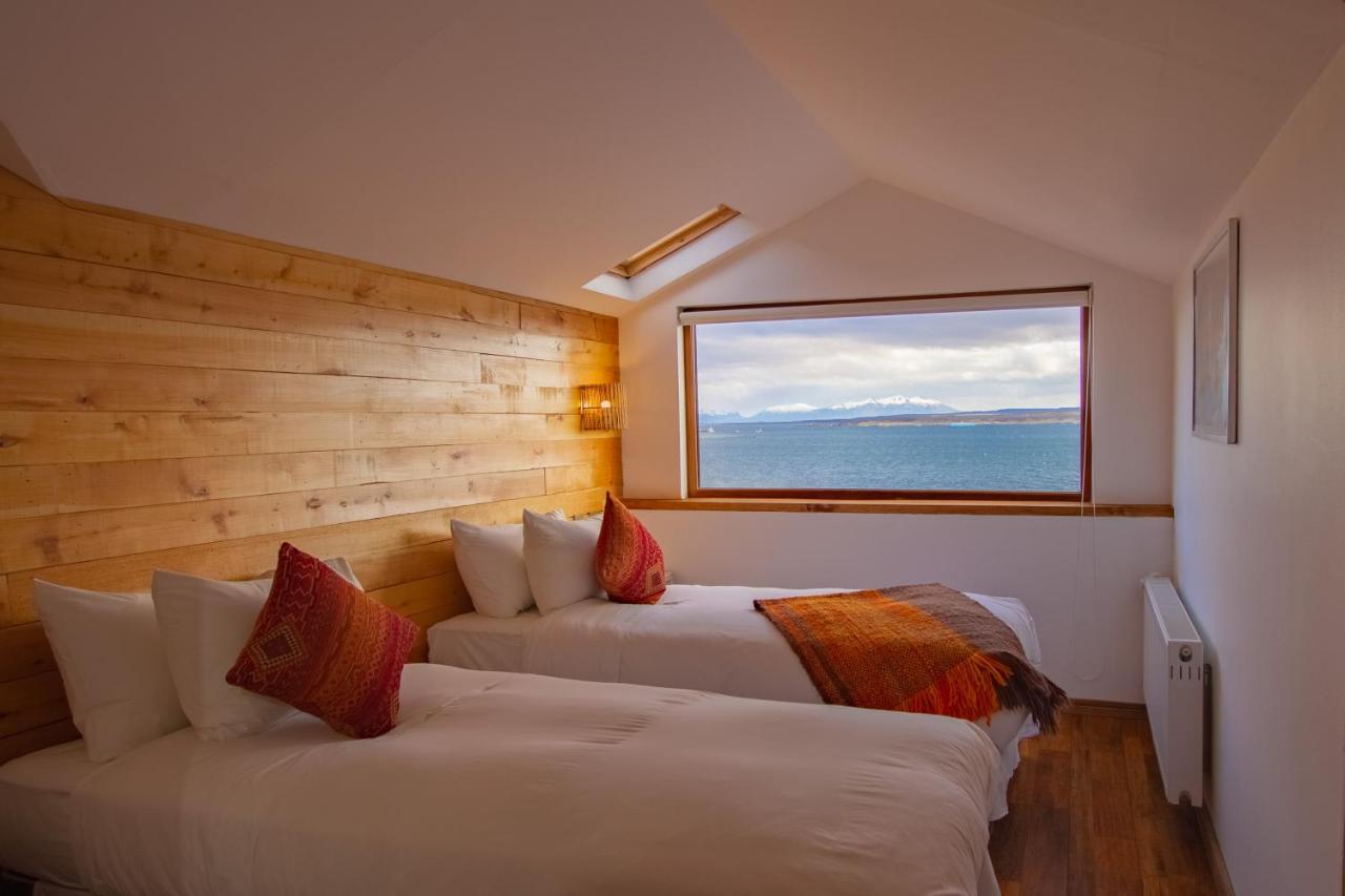 Weskar Lodge Hotel Puerto Natales Exteriör bild
