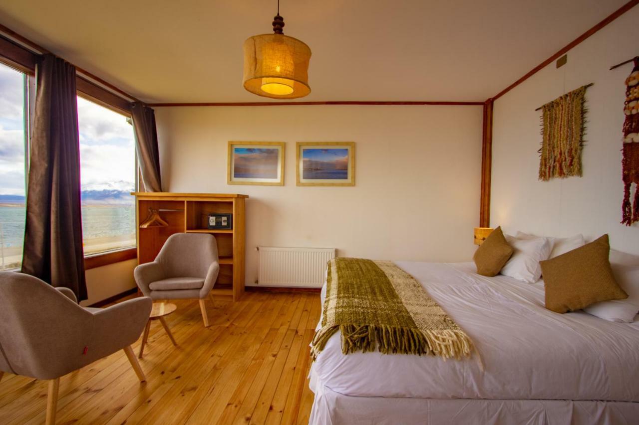 Weskar Lodge Hotel Puerto Natales Exteriör bild